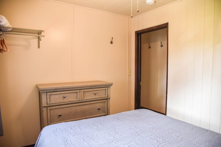 Room 86 of 157