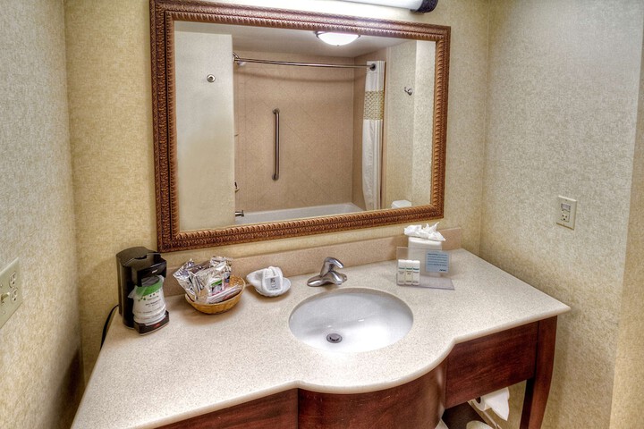 Room 12 of 35