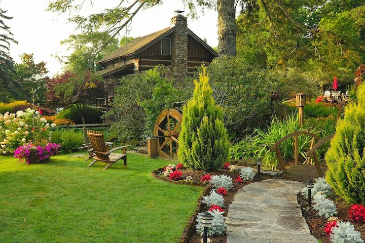 Hotel Exterior 56 of 64