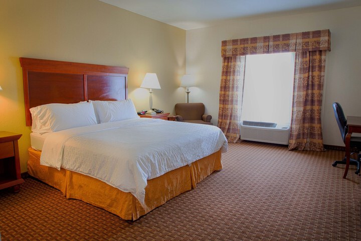 Room 32 of 67