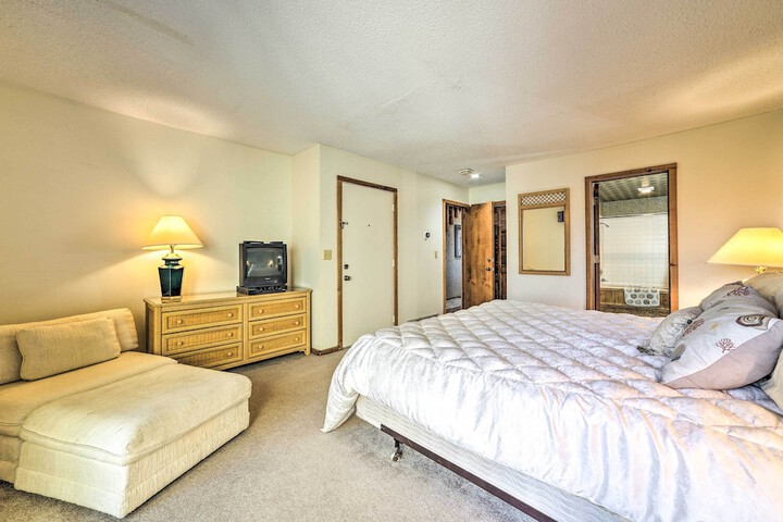 Bellaire Resort Condo: Ski Tube, Explore!