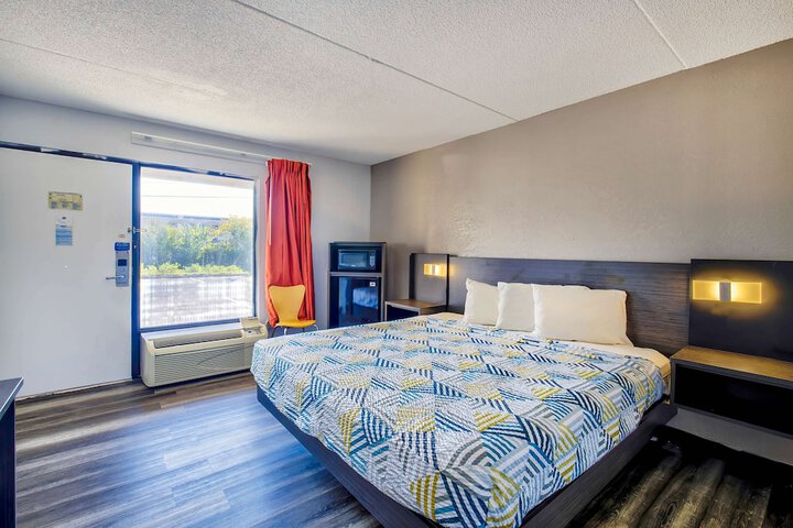 Room 22 of 25