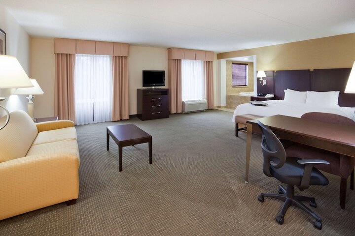 Room 34 of 49