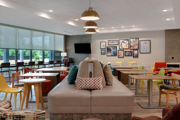Hotel Interior 11 of 41