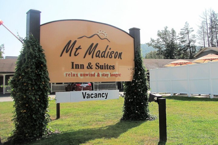 Mt Madison Inn & Suites