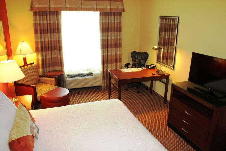 Room 33 of 59