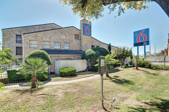 Hotel 2 of 30