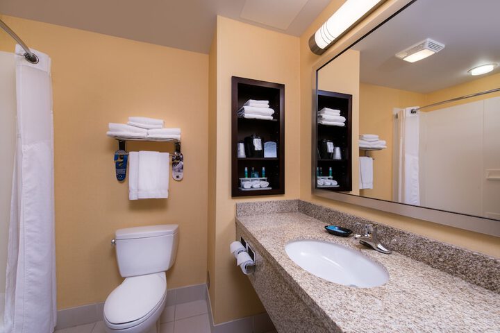 Holiday Inn Express Hotel and Suites Scranton by IHG