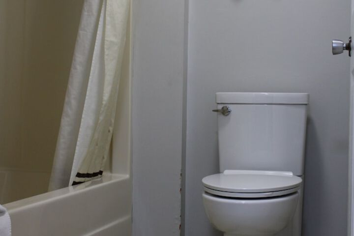 Room 17 of 31