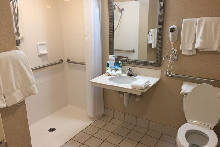 Room 18 of 29