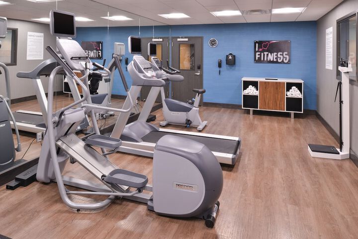 Holiday Inn Express & Suites Bryant - Benton Area by IHG