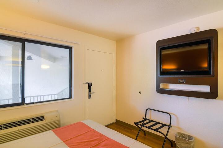 Room 29 of 46