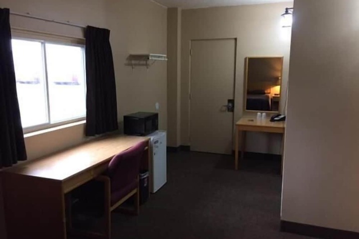 Room 9 of 24