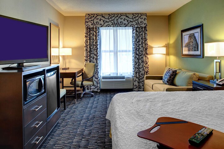 Room 9 of 44