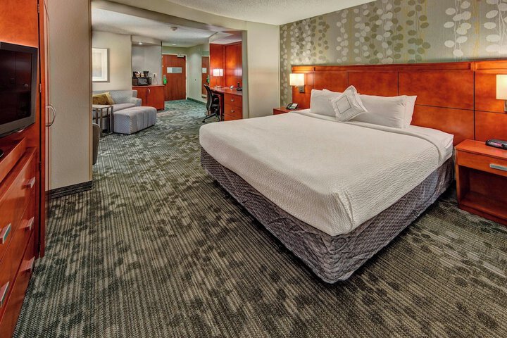 Room 16 of 33
