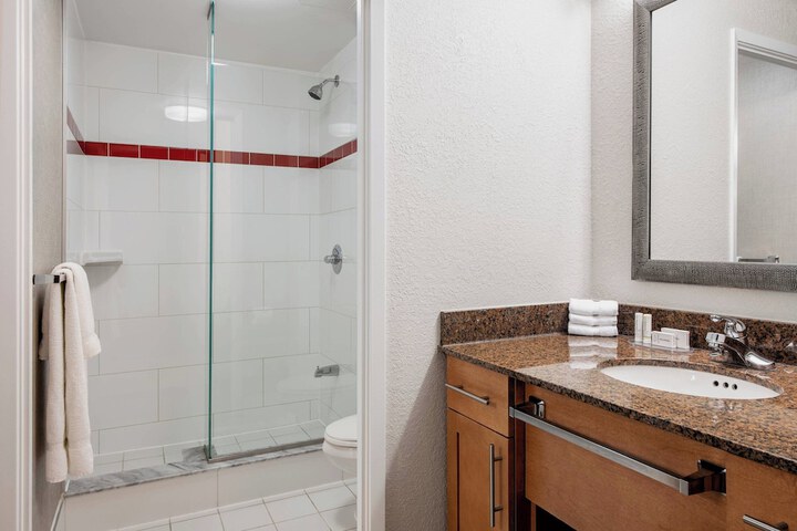 Residence Inn by Marriott Kingston Waters Edge