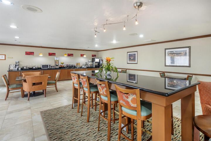 Best Western Plus Atrium Inn