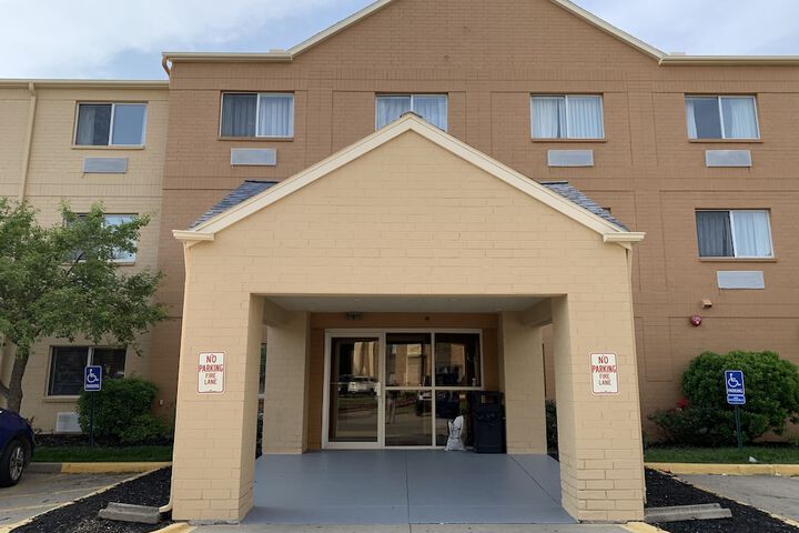 Hotel 2 of 56