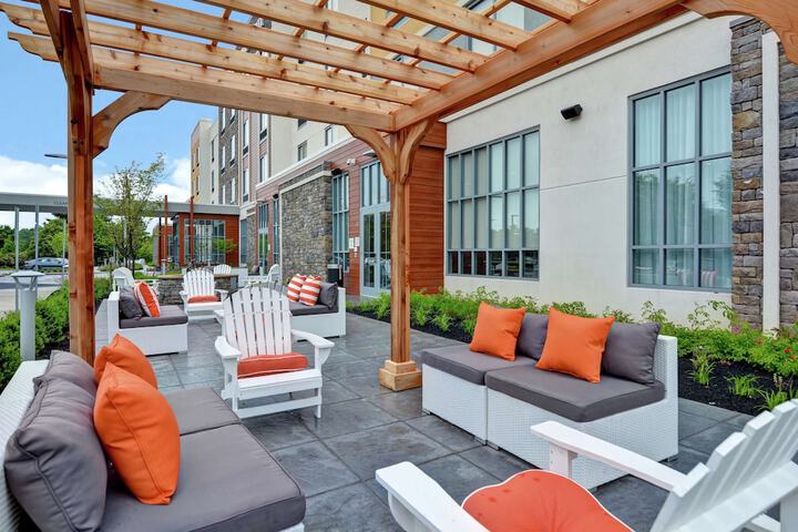 Terrace/Patio 38 of 39