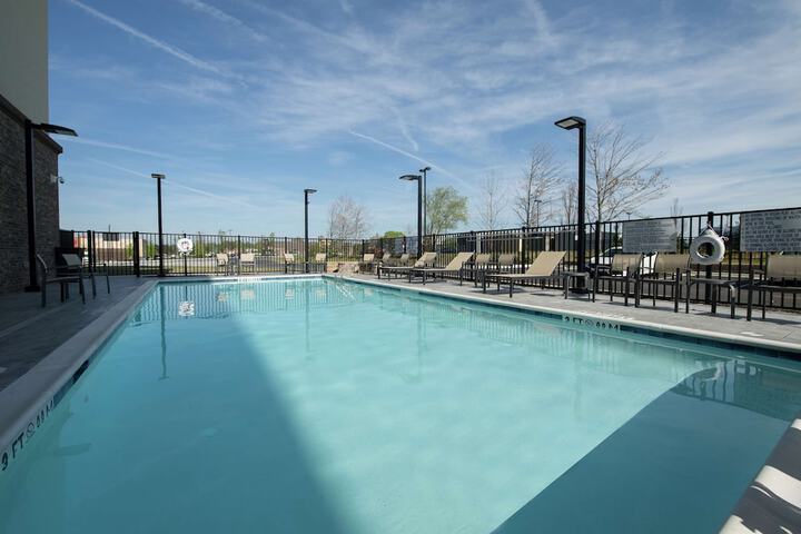 Pool 4 of 26