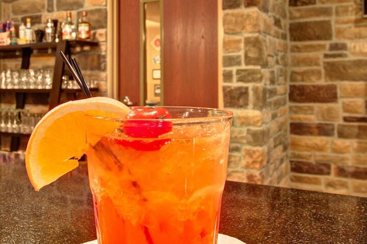 Cobblestone Hotel & Suites – Pulaski / Green Bay