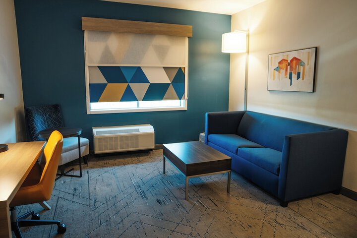 Room 46 of 70