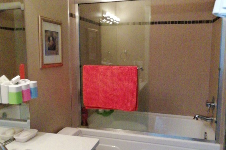 Room 29 of 74