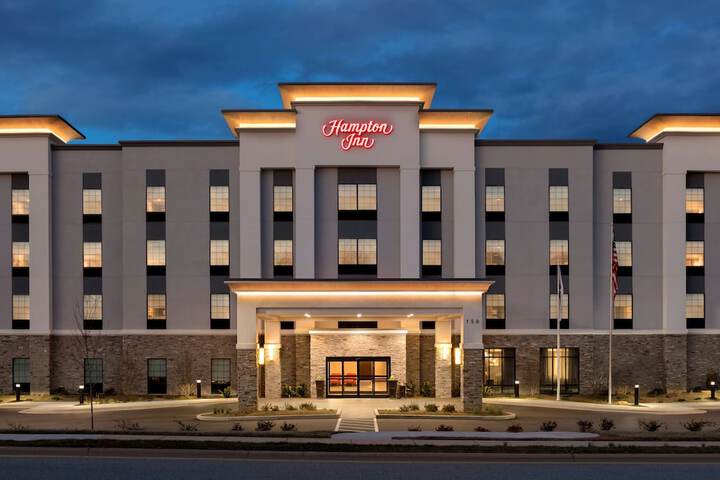 Hotel 2 of 33