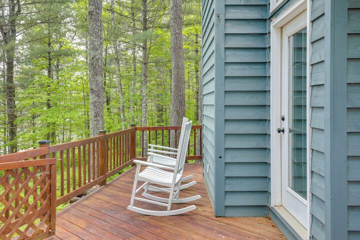 Lakefront Minocqua Getaway: Dock Game Room!
