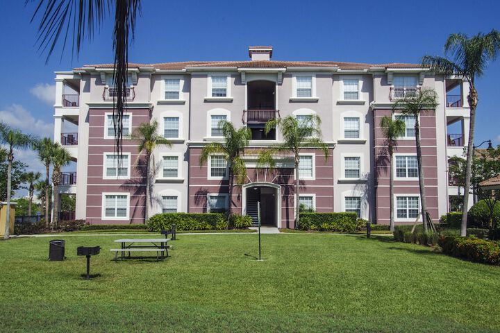 Hotel 2 of 56