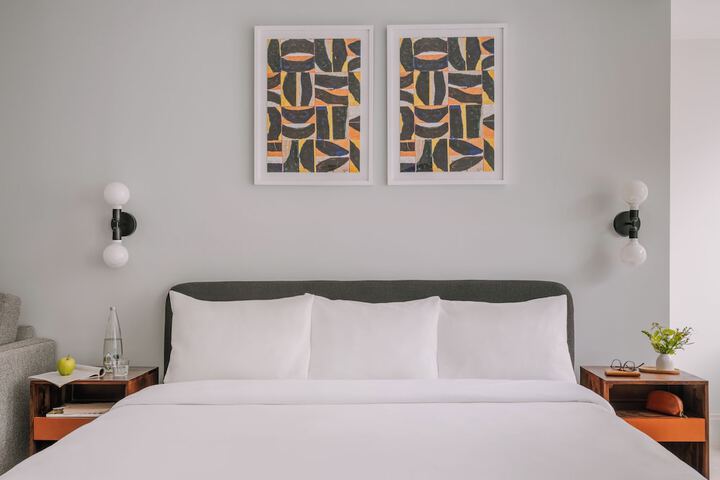 Room 26 of 104