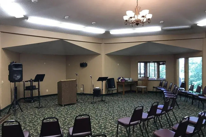 RIVERWOOD INN AND CONFERENCE CENTER