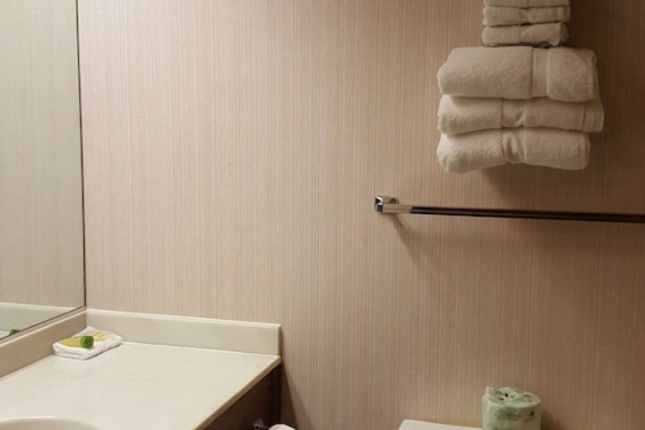 Room 14 of 27
