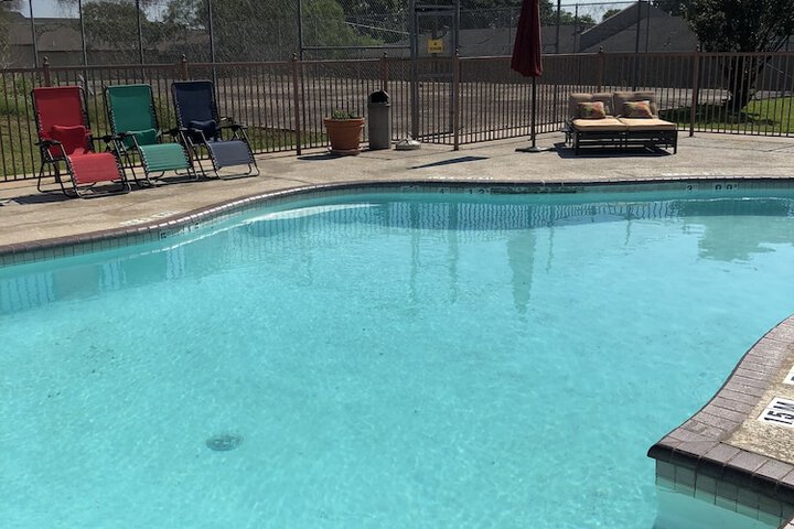 Windcrest Inn and Suites