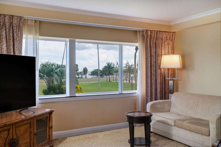 Safety Harbor Resort & Spa Trademark Collection by Wyndham