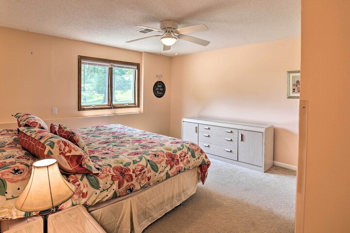 Lake Cumberland Home w / Deck + Water Access!