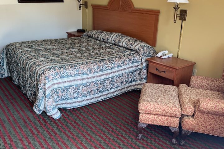 Room 14 of 19