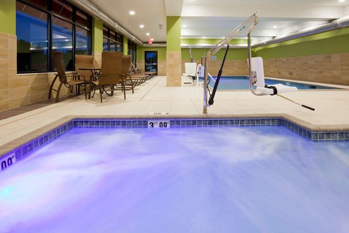 Pool 4 of 32