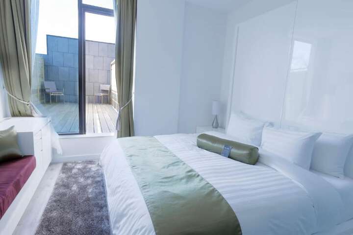 Room 8 of 36