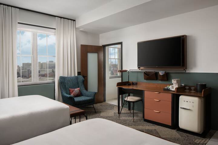 Hotel Forty Five Macon, a Tribute Portfolio Hotel