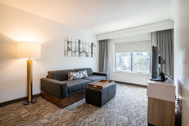 Room 34 of 74
