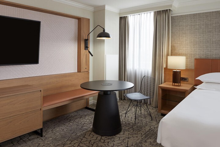 Room 55 of 117