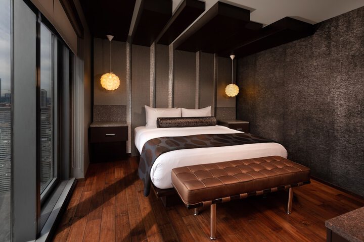 Room 21 of 49
