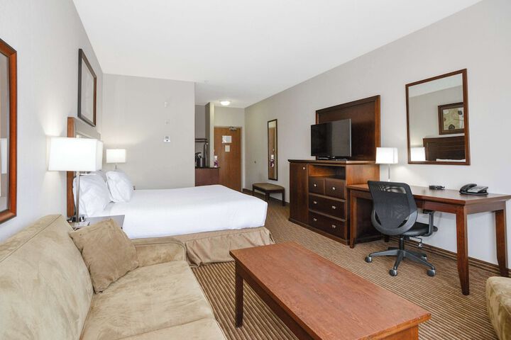 Room 26 of 42