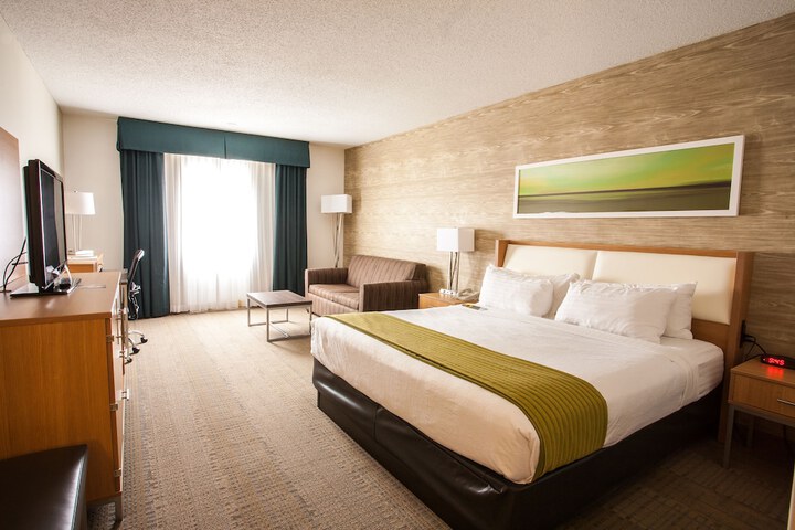 DoubleTree by Hilton Rapid City Downtown Convention Center