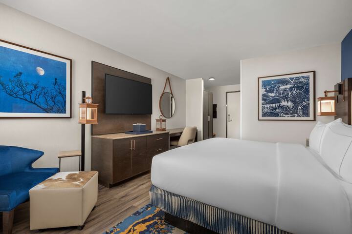 Hotel Westport Kansas City Tapestry Collection by Hilton