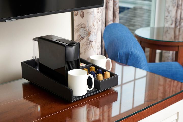 Breakfast/Coffee Service 114 of 134