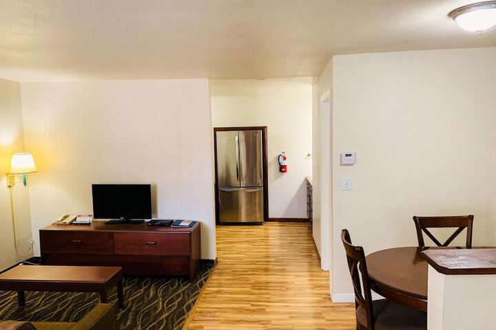 Room 9 of 44
