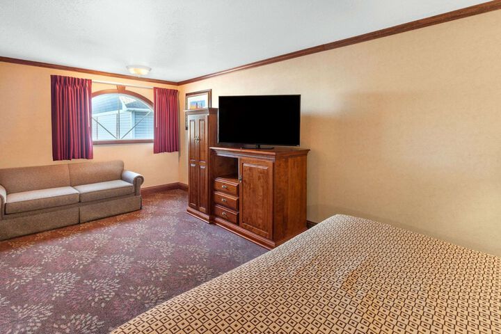 Room 10 of 27