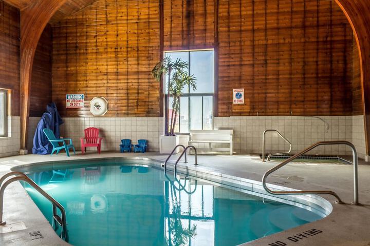 Pool 9 of 42